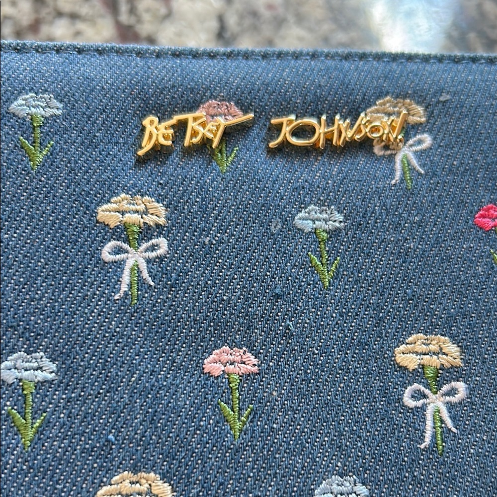 Betsey Johnson Denim  Floral Wristlet Wallet - Picture 4 of 6